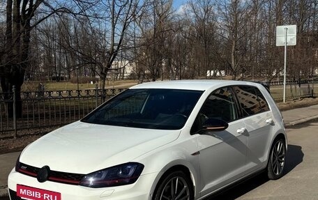 Volkswagen Golf GTI VII, 2015 год, 2 100 000 рублей, 2 фотография