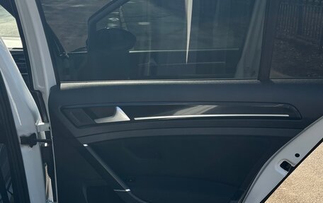 Volkswagen Golf GTI VII, 2015 год, 2 100 000 рублей, 10 фотография