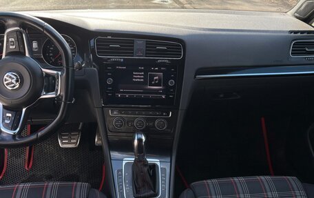Volkswagen Golf GTI VII, 2015 год, 2 100 000 рублей, 16 фотография