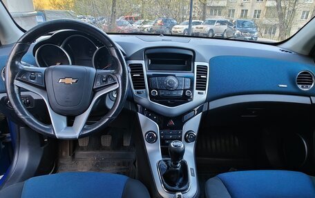 Chevrolet Cruze II, 2011 год, 630 000 рублей, 8 фотография
