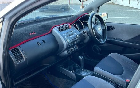 Honda Fit III, 2002 год, 250 000 рублей, 7 фотография