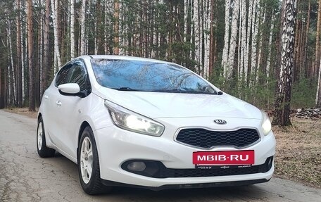 KIA cee'd III, 2012 год, 649 000 рублей, 2 фотография