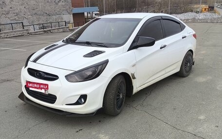 Hyundai Solaris II рестайлинг, 2011 год, 690 000 рублей, 2 фотография