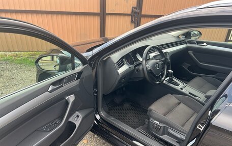 Volkswagen Passat B8 рестайлинг, 2018 год, 1 890 000 рублей, 11 фотография