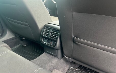 Volkswagen Passat B8 рестайлинг, 2018 год, 1 890 000 рублей, 16 фотография
