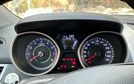 Hyundai Elantra V, 2013 год, 550 000 рублей, 4 фотография