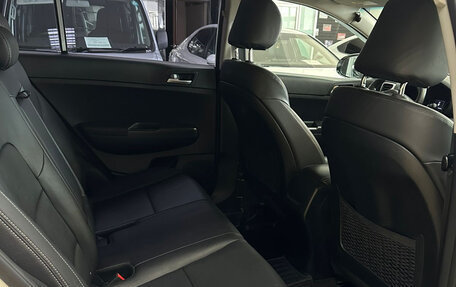 KIA Sportage IV рестайлинг, 2018 год, 2 170 000 рублей, 17 фотография