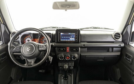 Suzuki Jimny, 2020 год, 2 650 000 рублей, 14 фотография