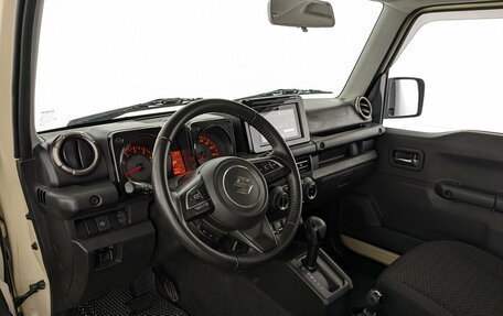 Suzuki Jimny, 2020 год, 2 650 000 рублей, 16 фотография