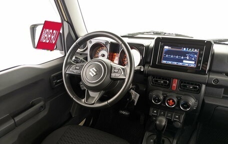 Suzuki Jimny, 2020 год, 2 650 000 рублей, 25 фотография