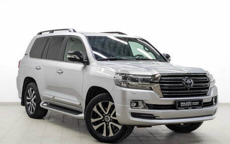 Toyota Land Cruiser 200, 2018 год, 7 995 000 рублей, 3 фотография