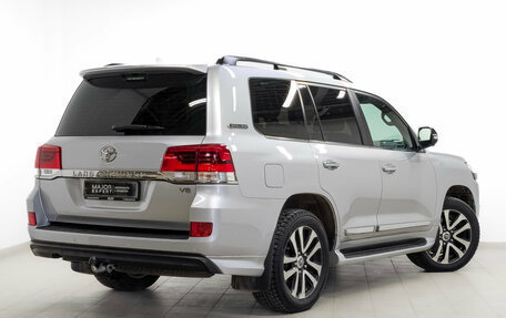 Toyota Land Cruiser 200, 2018 год, 7 995 000 рублей, 5 фотография