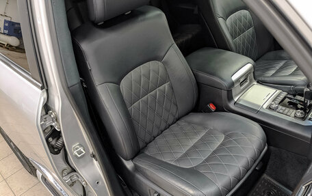 Toyota Land Cruiser 200, 2018 год, 7 995 000 рублей, 22 фотография