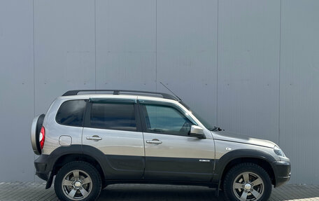 Chevrolet Niva I рестайлинг, 2018 год, 899 000 рублей, 8 фотография