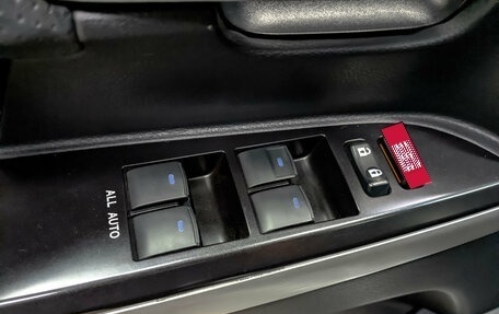 Toyota Land Cruiser 200, 2018 год, 7 995 000 рублей, 29 фотография