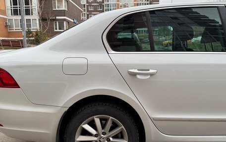 Skoda Superb III рестайлинг, 2014 год, 1 345 000 рублей, 22 фотография