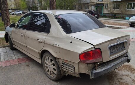Hyundai Sonata IV рестайлинг, 2004 год, 180 000 рублей, 4 фотография