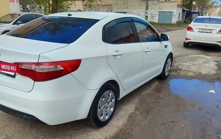 KIA Rio III рестайлинг, 2015 год, 560 000 рублей, 4 фотография