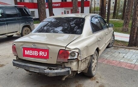 Hyundai Sonata IV рестайлинг, 2004 год, 180 000 рублей, 3 фотография