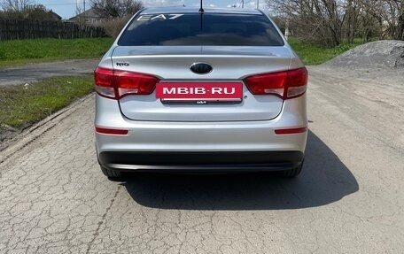 KIA Rio III рестайлинг, 2016 год, 1 090 000 рублей, 3 фотография