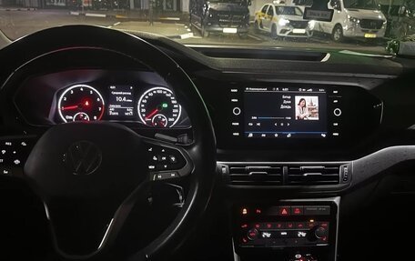 Volkswagen T-Cross I, 2022 год, 1 630 000 рублей, 11 фотография