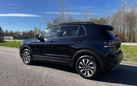 Volkswagen T-Cross I, 2022 год, 1 630 000 рублей, 8 фотография