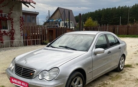 Mercedes-Benz C-Класс, 2002 год, 600 000 рублей, 5 фотография