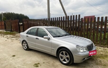 Mercedes-Benz C-Класс, 2002 год, 600 000 рублей, 2 фотография