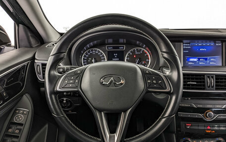 Infiniti Q30, 2017 год, 2 550 000 рублей, 22 фотография