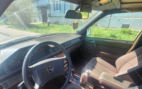 Mercedes-Benz W124, 1988 год, 120 000 рублей, 1 фотография