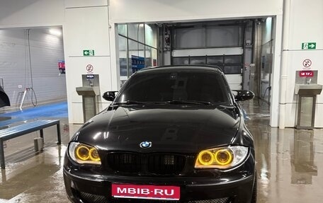 BMW 1 серия, 2007 год, 850 000 рублей, 1 фотография