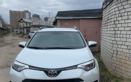 Toyota RAV4, 2019 год, 3 270 000 рублей, 1 фотография