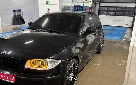 BMW 1 серия, 2007 год, 850 000 рублей, 2 фотография