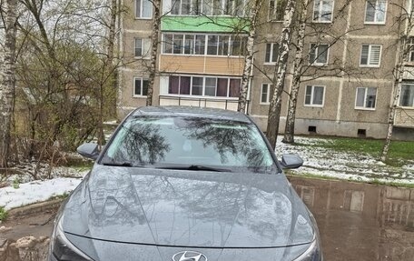 Hyundai Elantra, 2021 год, 2 100 000 рублей, 7 фотография