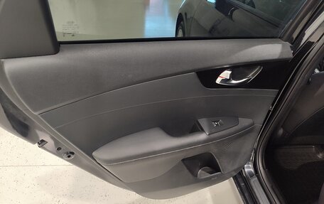 KIA Cerato IV, 2019 год, 1 370 000 рублей, 17 фотография