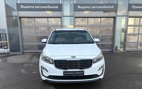 KIA Carnival III, 2019 год, 2 450 000 рублей, 3 фотография