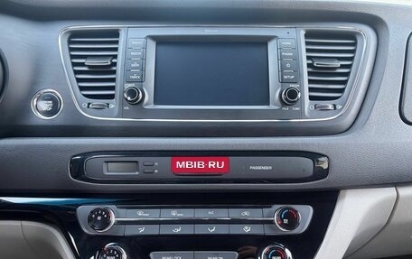 KIA Carnival III, 2019 год, 2 450 000 рублей, 19 фотография