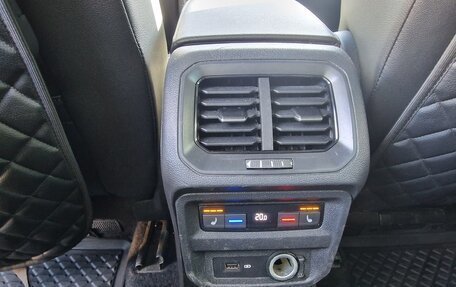 Volkswagen Tiguan II, 2018 год, 3 500 000 рублей, 37 фотография