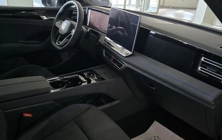 Volkswagen Tiguan, 2026 год, 4 500 000 рублей, 19 фотография