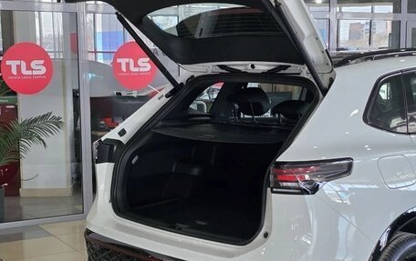 Volkswagen Tiguan, 2026 год, 4 500 000 рублей, 24 фотография