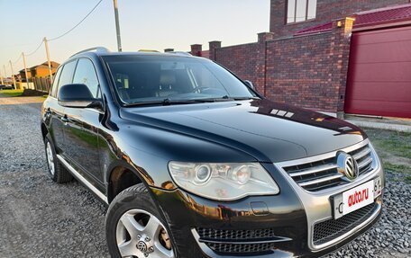Volkswagen Touareg III, 2008 год, 980 000 рублей, 2 фотография
