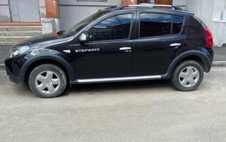 Renault Sandero I, 2013 год, 750 000 рублей, 3 фотография