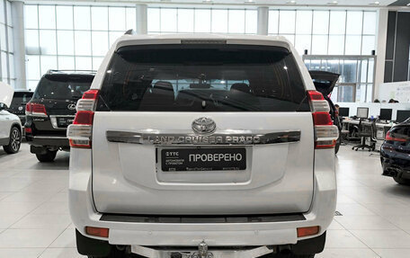 Toyota Land Cruiser Prado 150 рестайлинг 2, 2014 год, 2 950 000 рублей, 7 фотография