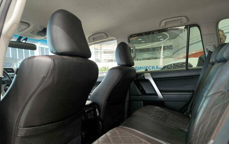 Toyota Land Cruiser Prado 150 рестайлинг 2, 2014 год, 2 950 000 рублей, 15 фотография