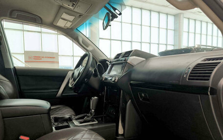 Toyota Land Cruiser Prado 150 рестайлинг 2, 2014 год, 2 950 000 рублей, 13 фотография