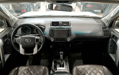 Toyota Land Cruiser Prado 150 рестайлинг 2, 2014 год, 2 950 000 рублей, 17 фотография