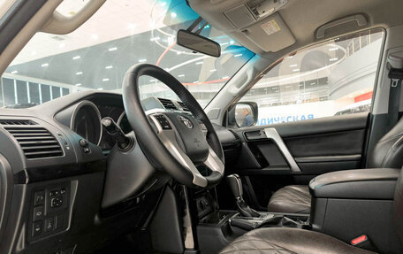 Toyota Land Cruiser Prado 150 рестайлинг 2, 2014 год, 2 950 000 рублей, 20 фотография