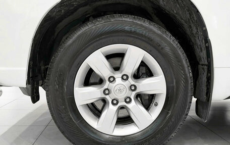 Toyota Land Cruiser Prado 150 рестайлинг 2, 2014 год, 2 950 000 рублей, 22 фотография