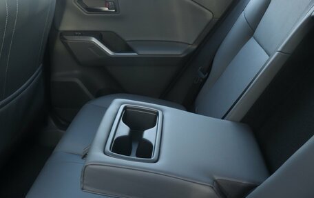 Toyota RAV4, 2025 год, 4 850 000 рублей, 8 фотография