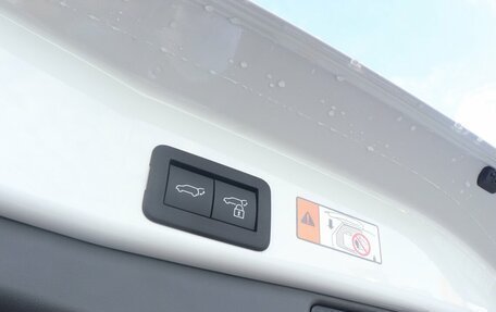 Toyota RAV4, 2025 год, 4 850 000 рублей, 17 фотография